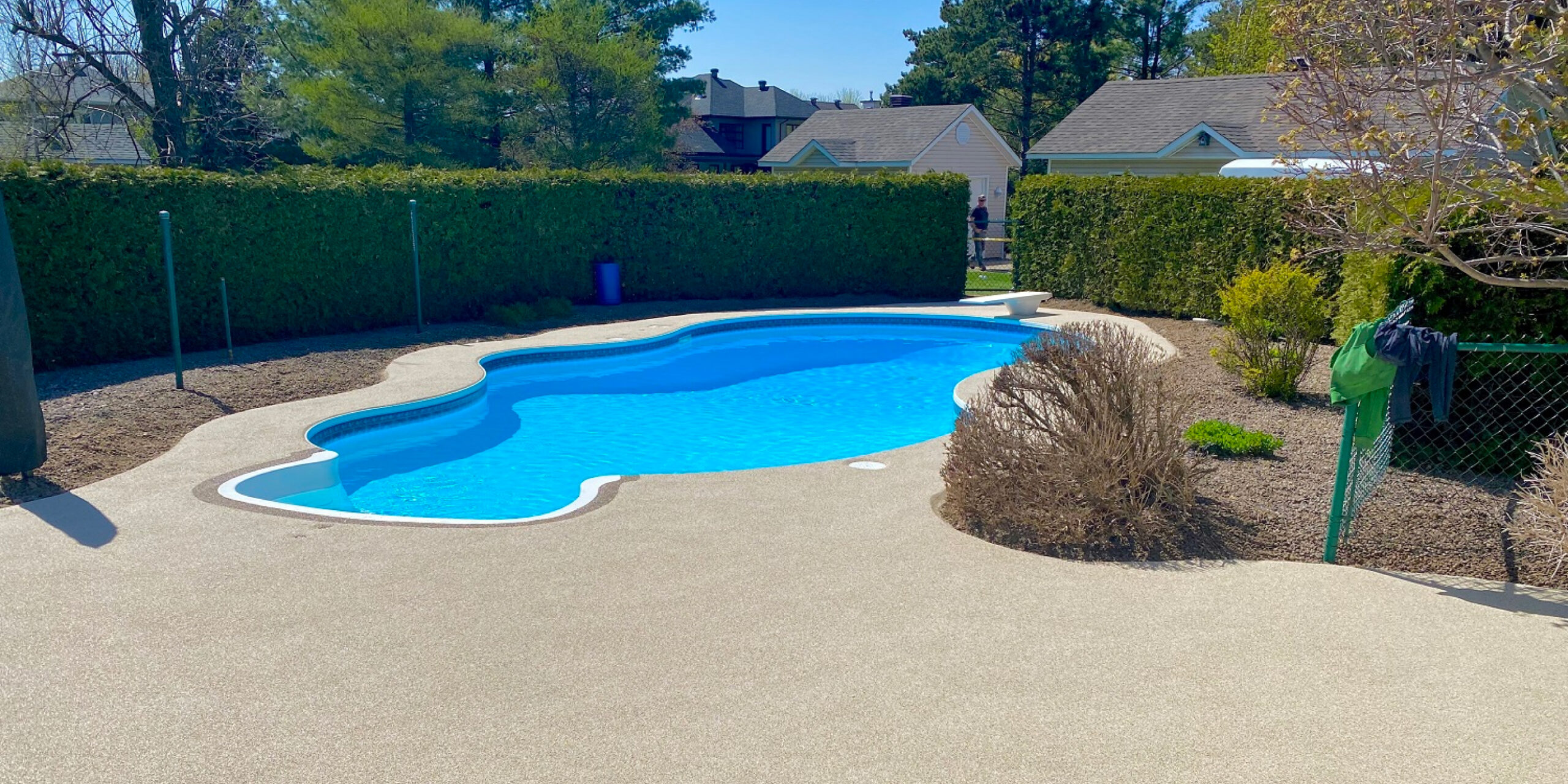 Contour de piscine en caoutchouc coulé à Saint-Basile-le-Grand